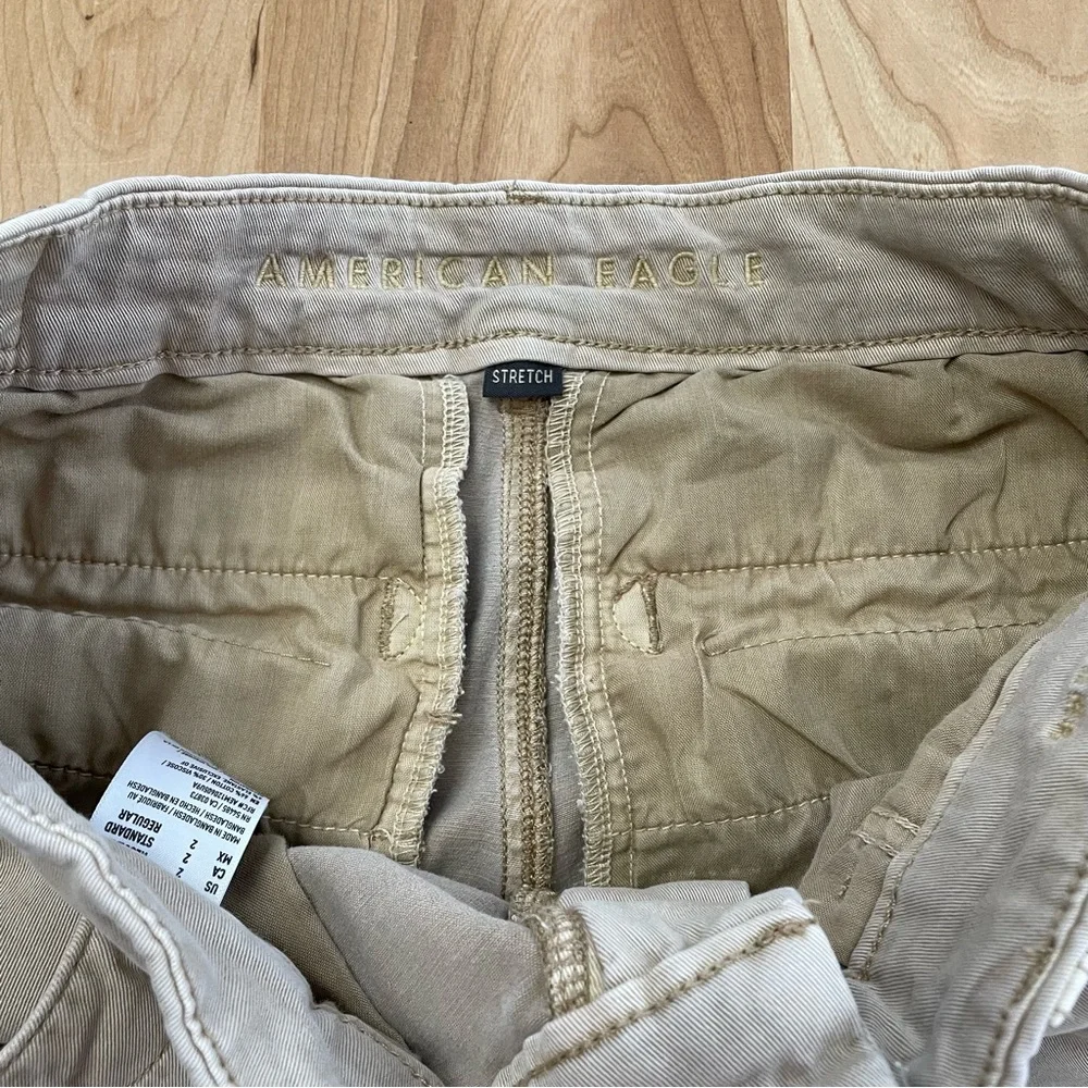 American Eagle Pants Wide Leg Pants Khaki Button Size 2 Stretch Fabric - Picture 5 of 6